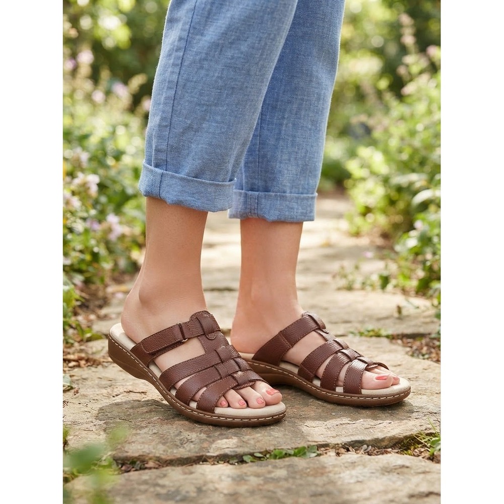 Croft & Barrow Magnuss Brown Strappy Slide Sandals Memory Foam Womens 9